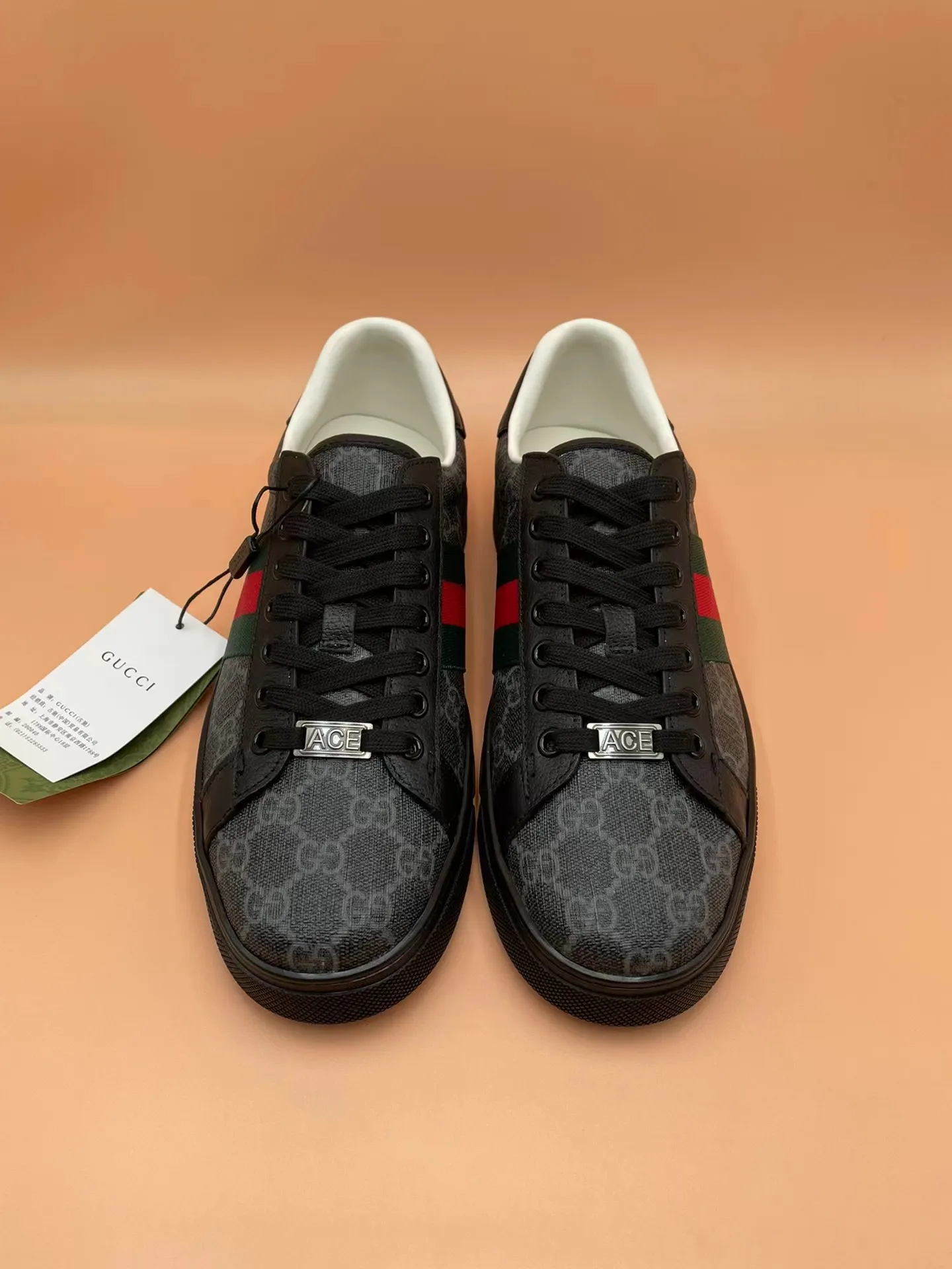 Men's Men's Shoes Men's Men's 💰380 new men's shoes GUCCI [Lightning] latest shoes shipped. Original quality, fashionable, made of special materials, sheepskin lining, brand new packaging. The foot feels super comfortable and the workmanship is impeccable. Size: 38-45